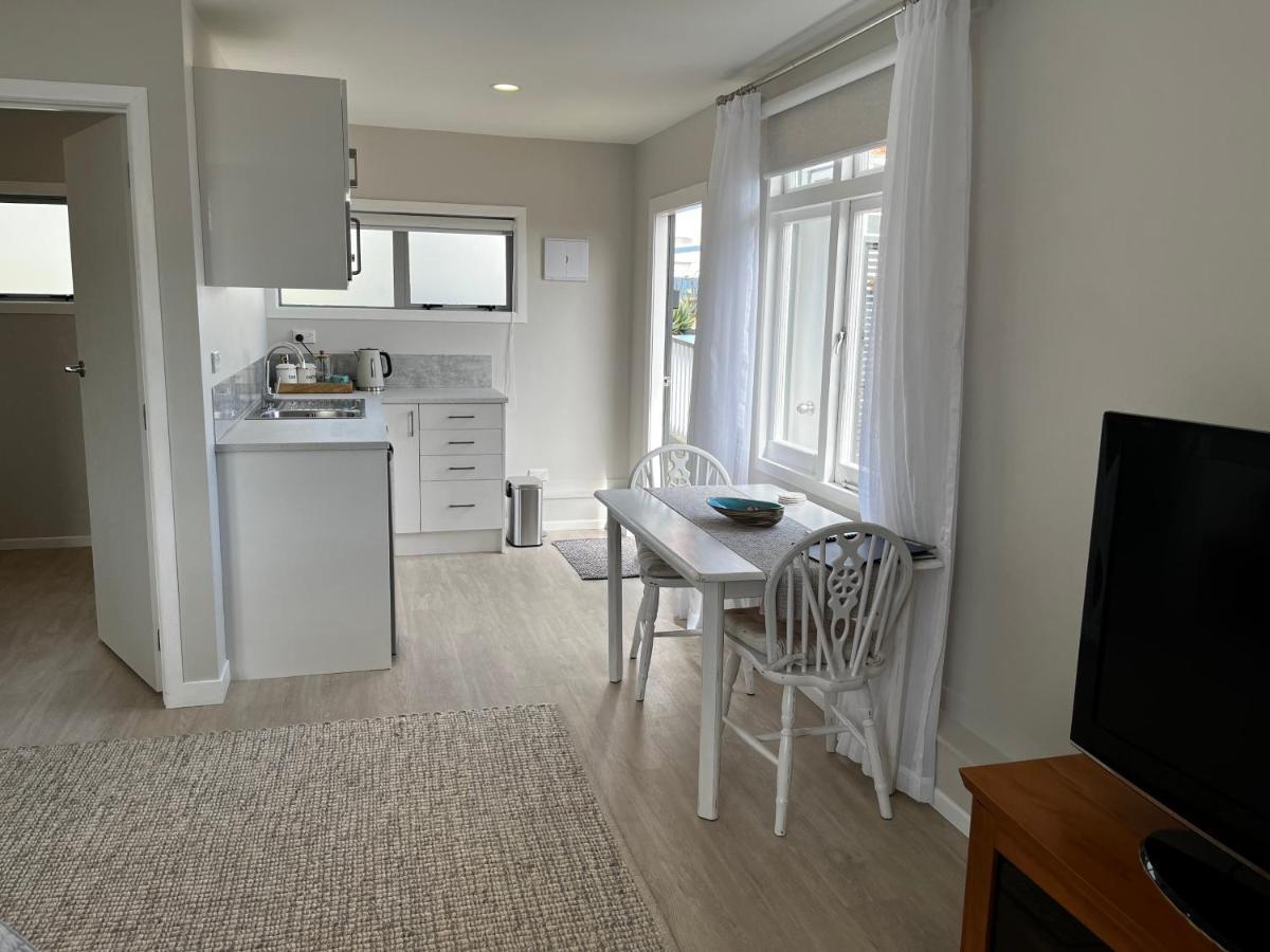 Raglan Retreat On Gilmour Apartment Екстериор снимка